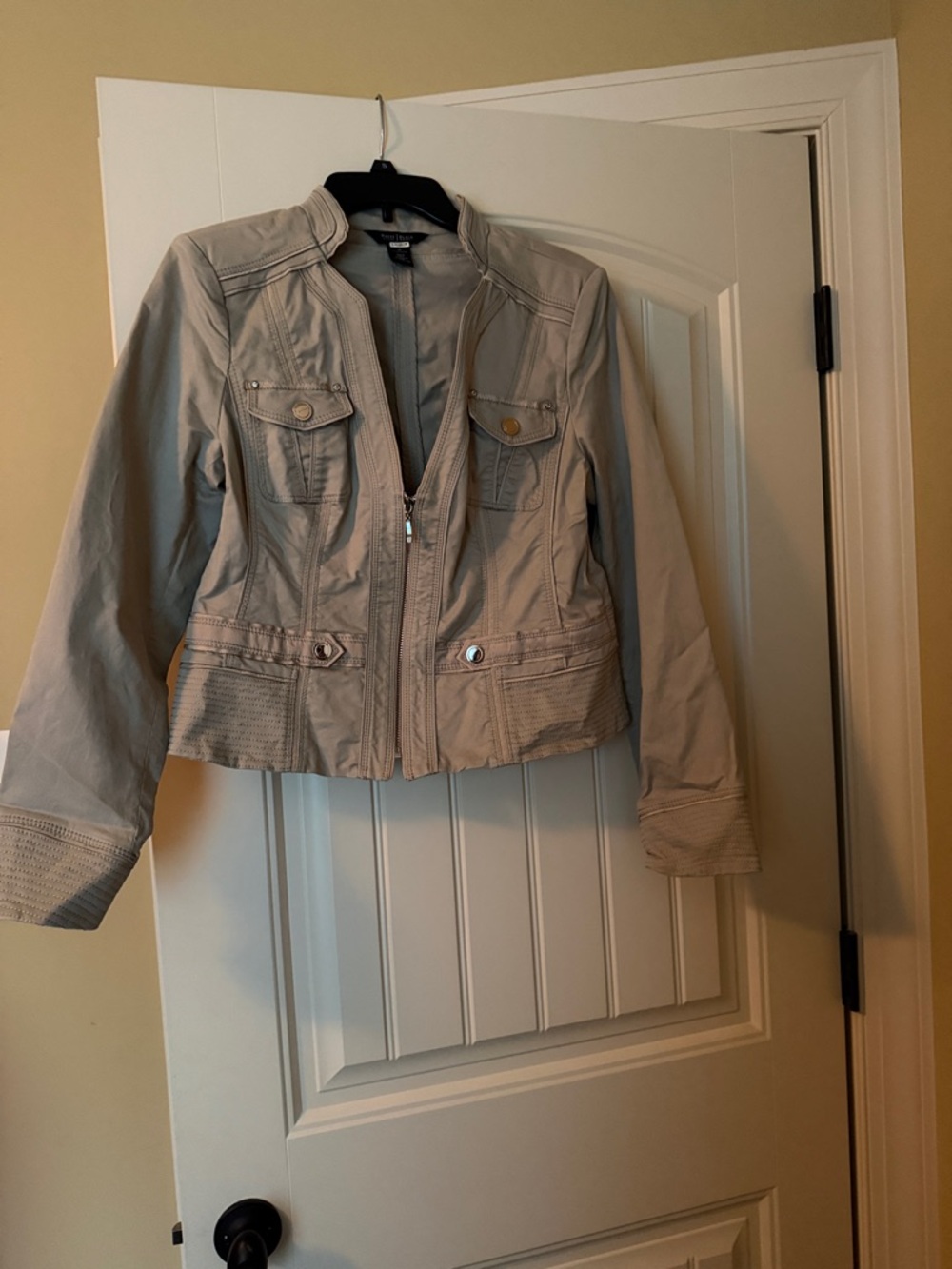 White House Black Market Women's Light Beige Utility Zip Jacket